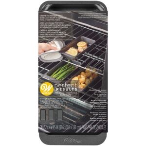 Wilton Perfect Results NEW 8 x 4-Inch Premium Non-Stick Baking Pan Set, 3-Piece